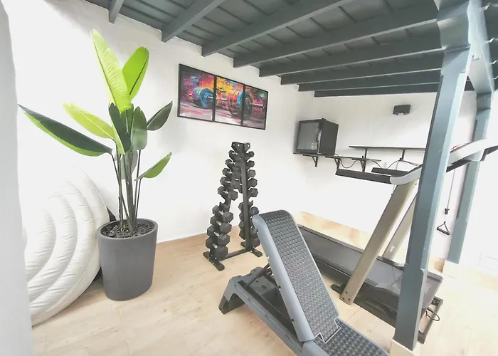 Bungalow Pamro - Jaccuzi - Fitness Area - Free Wifi - Pool - Modern & Comfortable - Sunnygolf