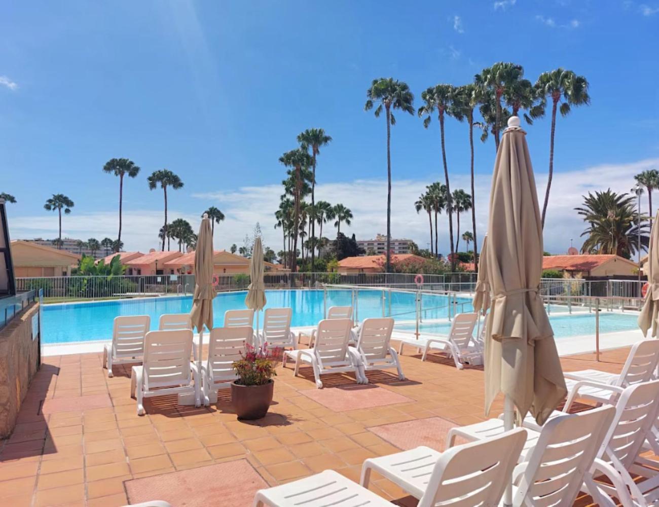 Pamro - Jaccuzi - Fitness Area - Free Wifi - Pool - Modern & Comfortable - Sunnygolf *