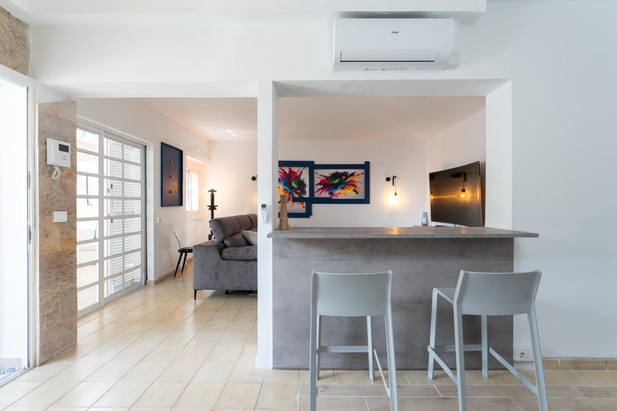 Pamro - Jaccuzi - Fitness Area - Free Wifi - Pool - Modern & Comfortable - Sunnygolf Hébergement de vacances *