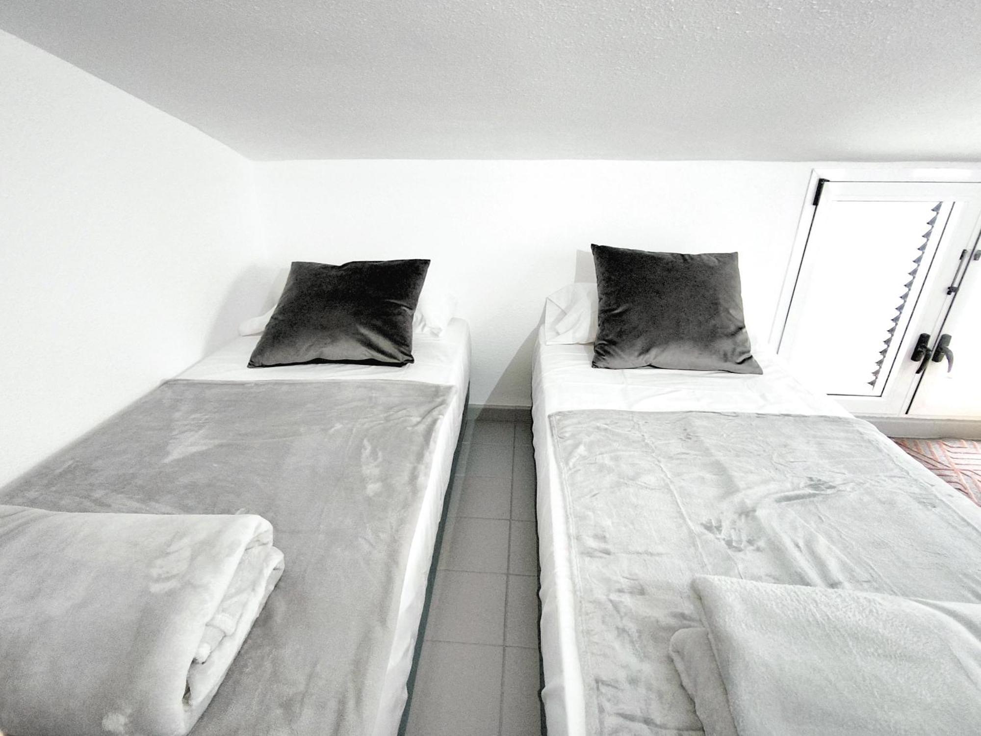 Pamro - Jaccuzi - Fitness Area - Free Wifi - Pool - Modern & Comfortable - Sunnygolf Casa vacanze *