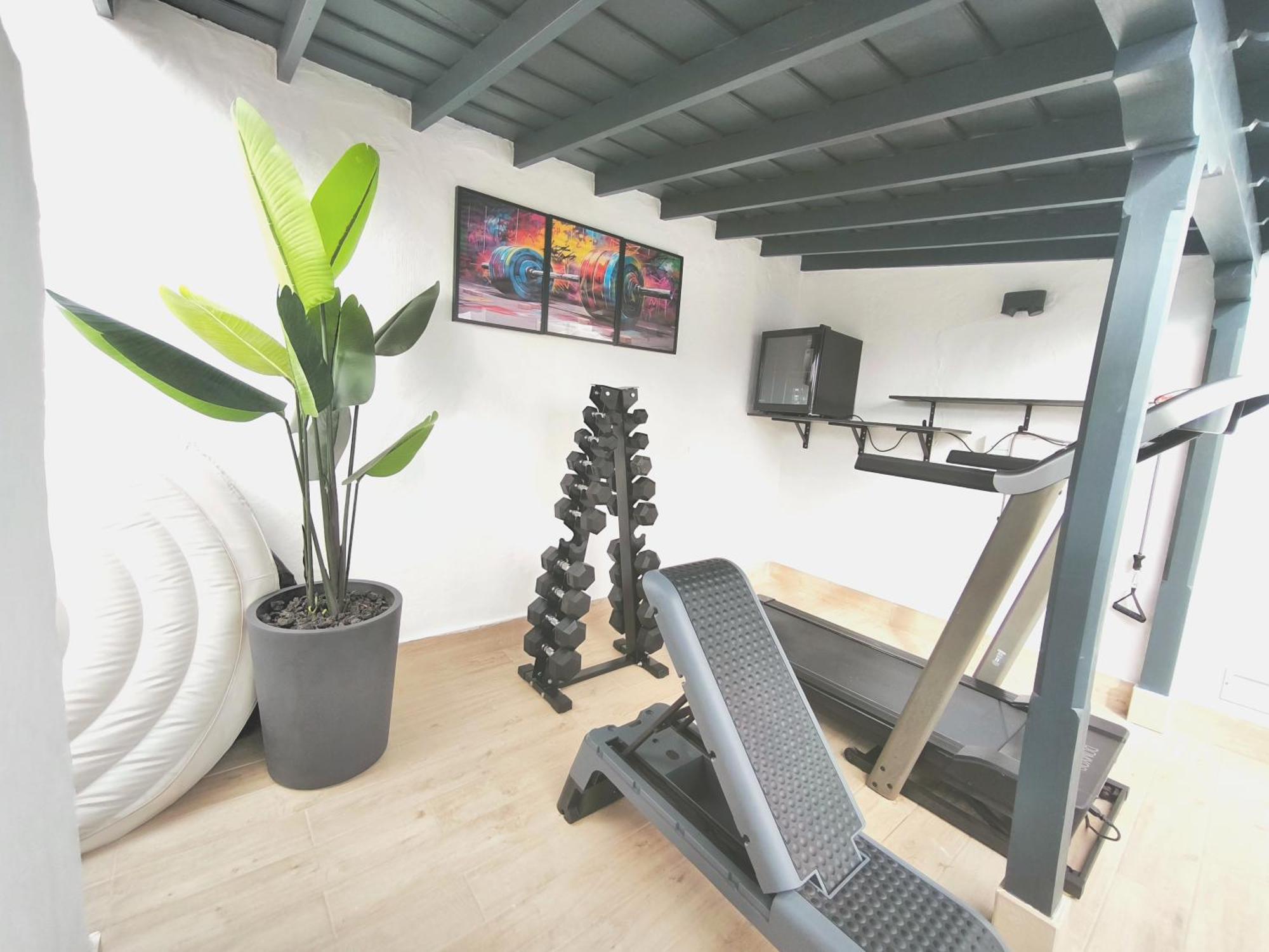 Casa vacanze Pamro - Jaccuzi - Fitness Area - Free Wifi - Pool - Modern & Comfortable - Sunnygolf *