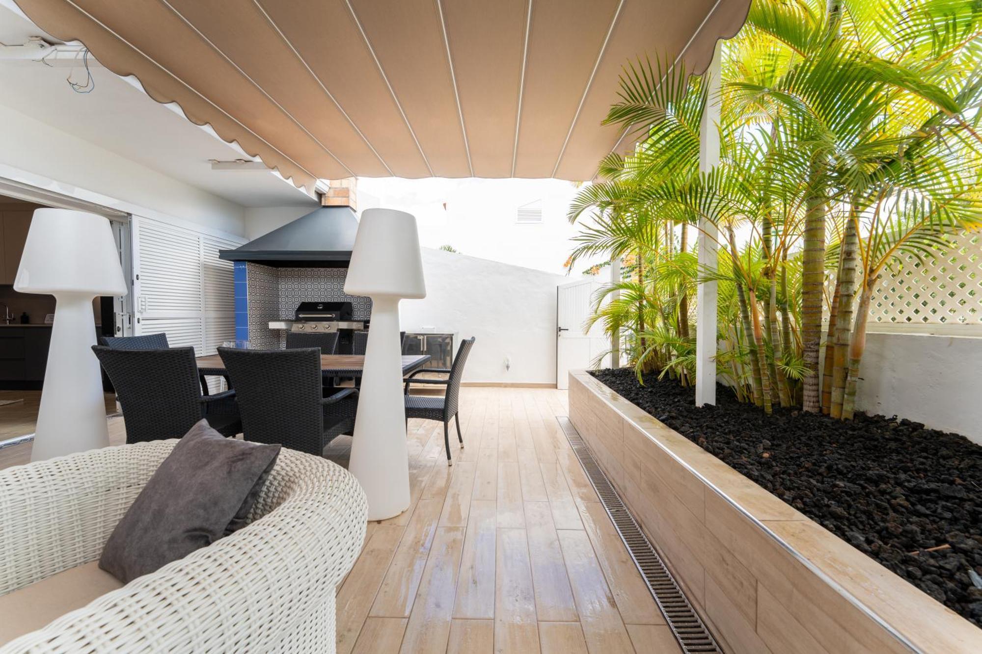 Pamro - Jaccuzi - Fitness Area - Free Wifi - Pool - Modern & Comfortable - Sunnygolf