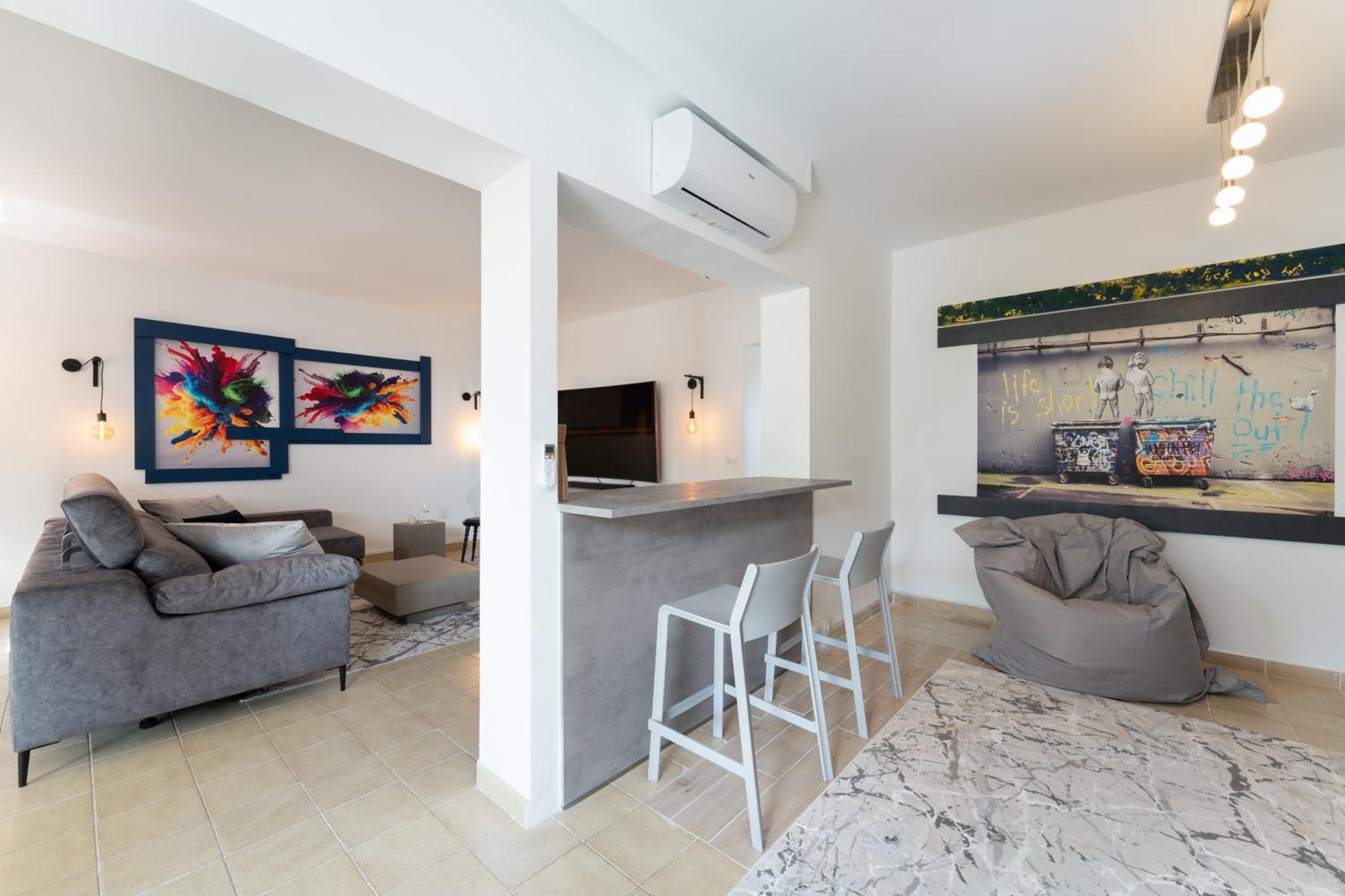 Pamro - Jaccuzi - Fitness Area - Free Wifi - Pool - Modern & Comfortable - Sunnygolf *